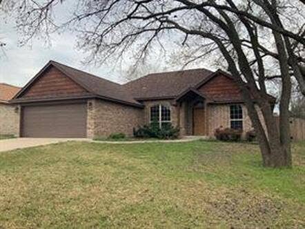 Property photo for 104 Spring Bouquet Street, Stephenville, TX