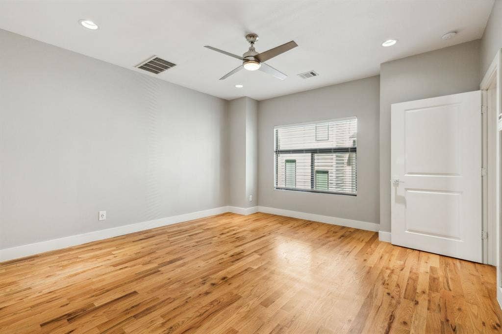 1921 California Drive, #2, Dallas, TX 75204 1921 California Drive, #2, Dallas, TX 75204
