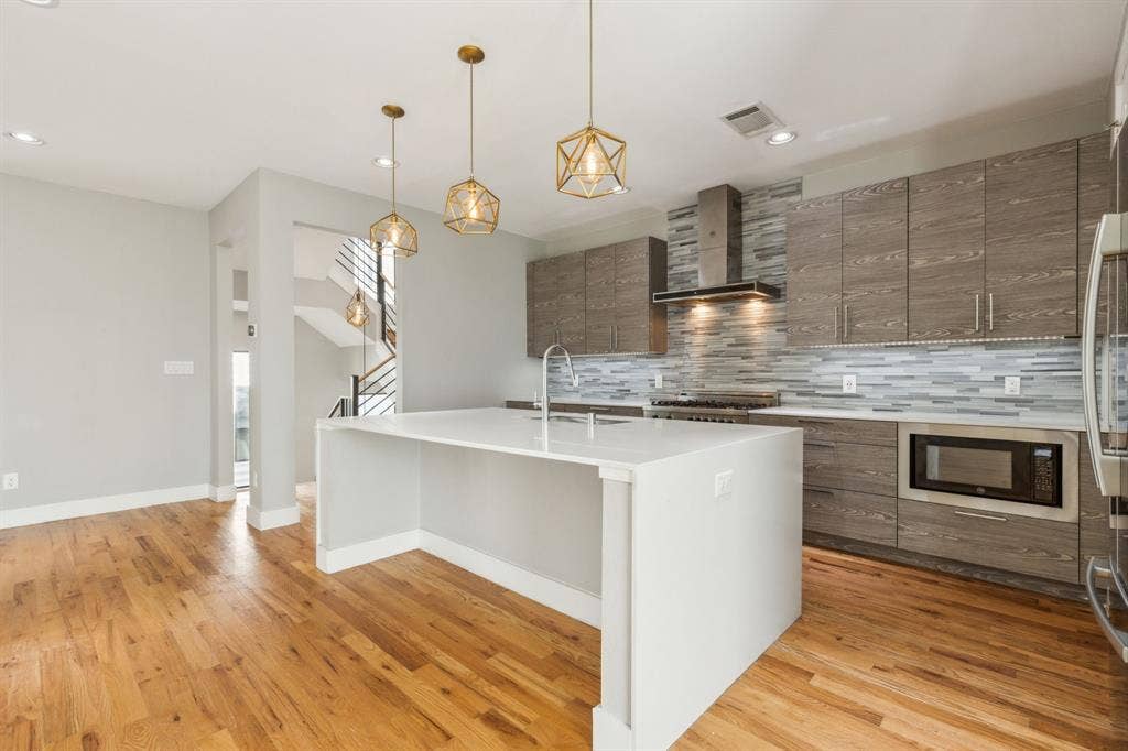 1921 California Drive, #2, Dallas, TX 75204 1921 California Drive, #2, Dallas, TX 75204