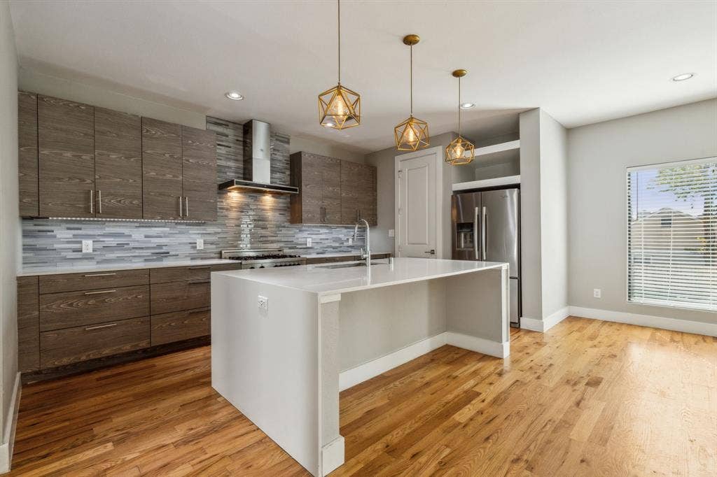 1921 California Drive, #2, Dallas, TX 75204 1921 California Drive, #2, Dallas, TX 75204