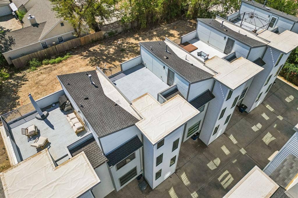 1921 California Drive, #2, Dallas, TX 75204 1921 California Drive, #2, Dallas, TX 75204