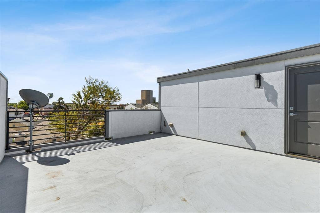 1921 California Drive, #2, Dallas, TX 75204 1921 California Drive, #2, Dallas, TX 75204
