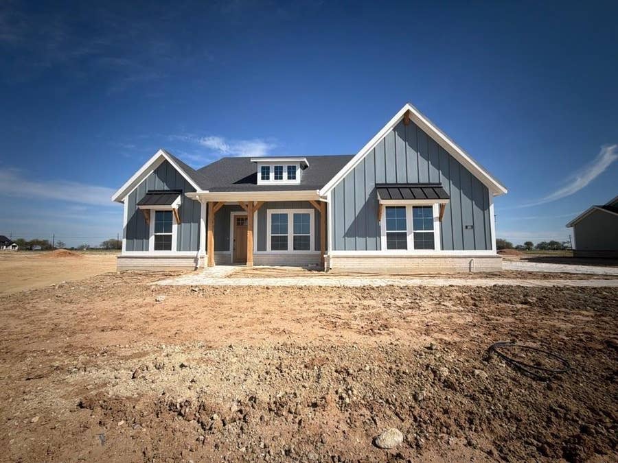 Property photo for 160 Meadow Bend Drive, New Fairview, TX