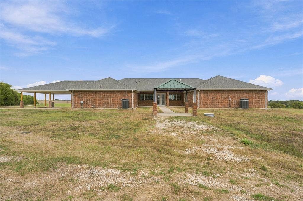 4948 Woodlawn Drive, Lorena, TX 76655 4948 Woodlawn Drive, Lorena, TX 76655