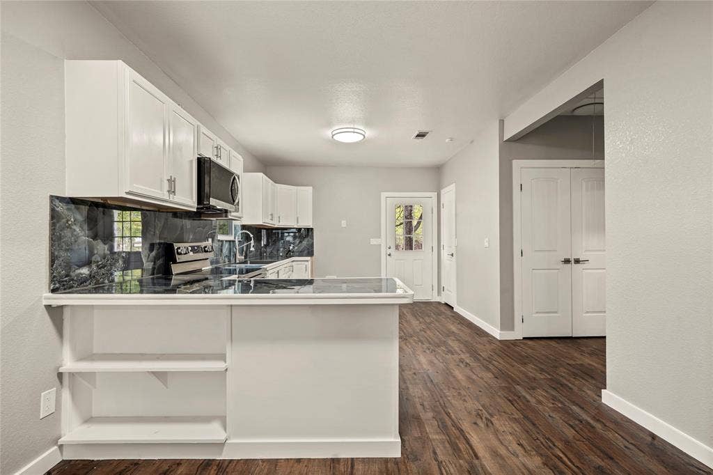 703 Gift Street, Marlin, TX 76661 703 Gift Street, Marlin, TX 76661