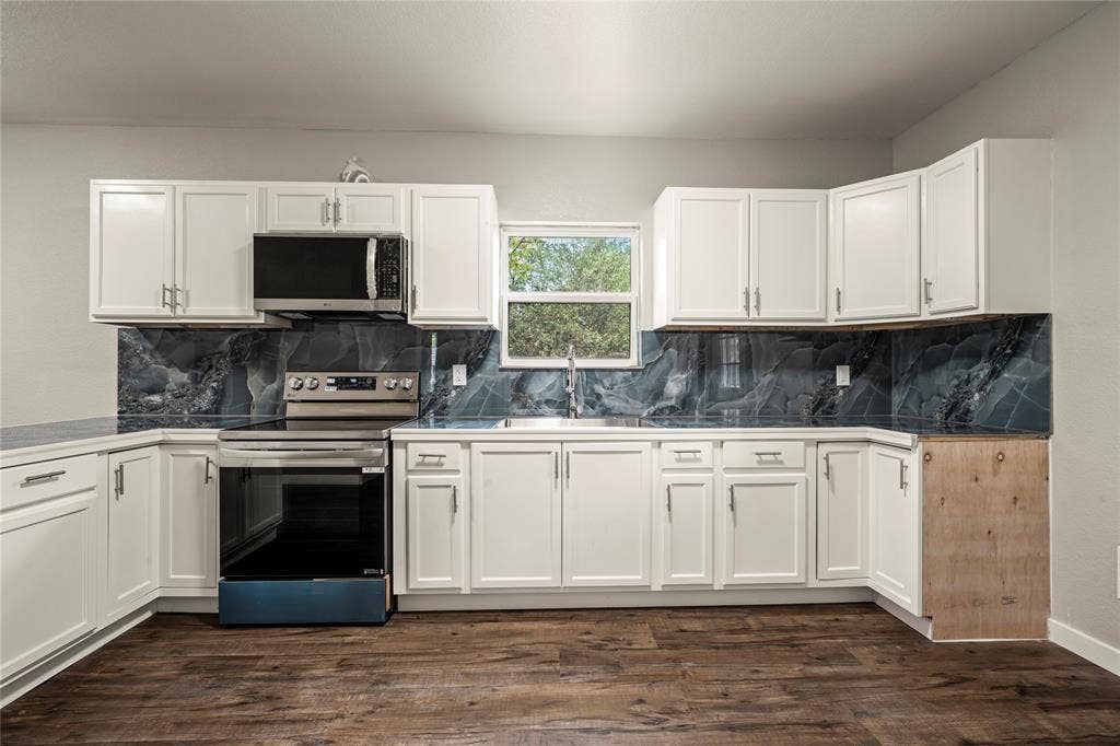 703 Gift Street, Marlin, TX 76661 703 Gift Street, Marlin, TX 76661