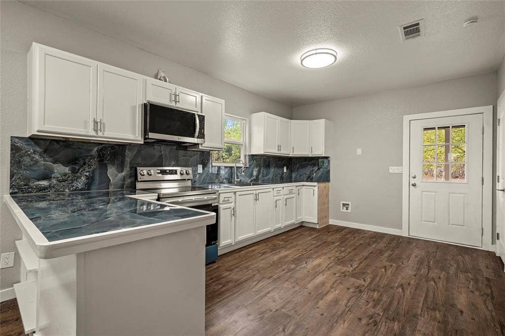 703 Gift Street, Marlin, TX 76661 703 Gift Street, Marlin, TX 76661