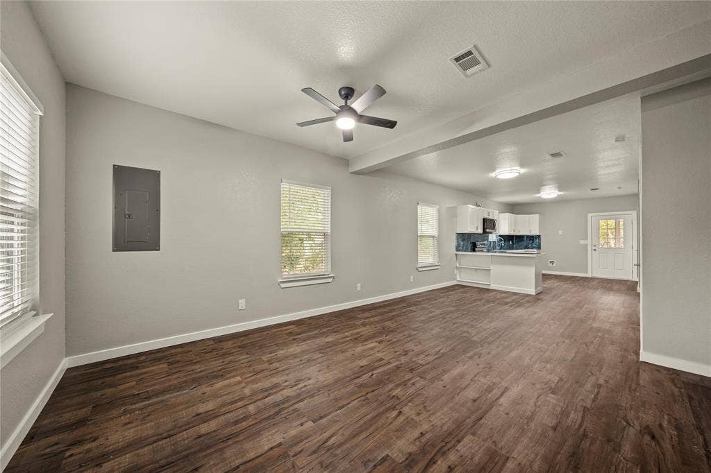 703 Gift Street, Marlin, TX 76661 703 Gift Street, Marlin, TX 76661