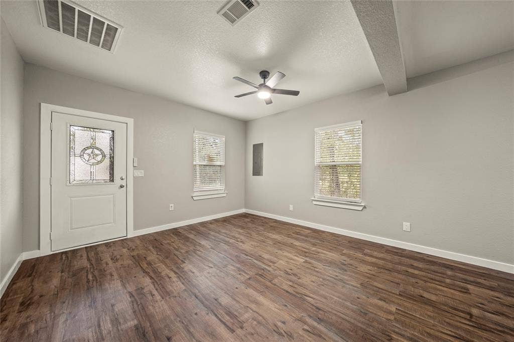 703 Gift Street, Marlin, TX 76661 703 Gift Street, Marlin, TX 76661