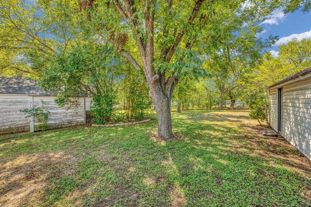 1206 Ashleman Street, Bellmead, TX 76705 1206 Ashleman Street, Bellmead, TX 76705