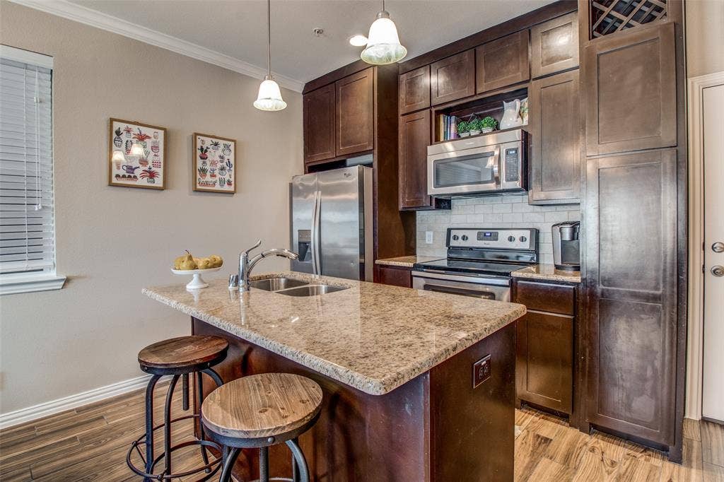 310 N Chestnut Street, #4, McKinney, TX 75069 310 N Chestnut Street, #4, McKinney, TX 75069
