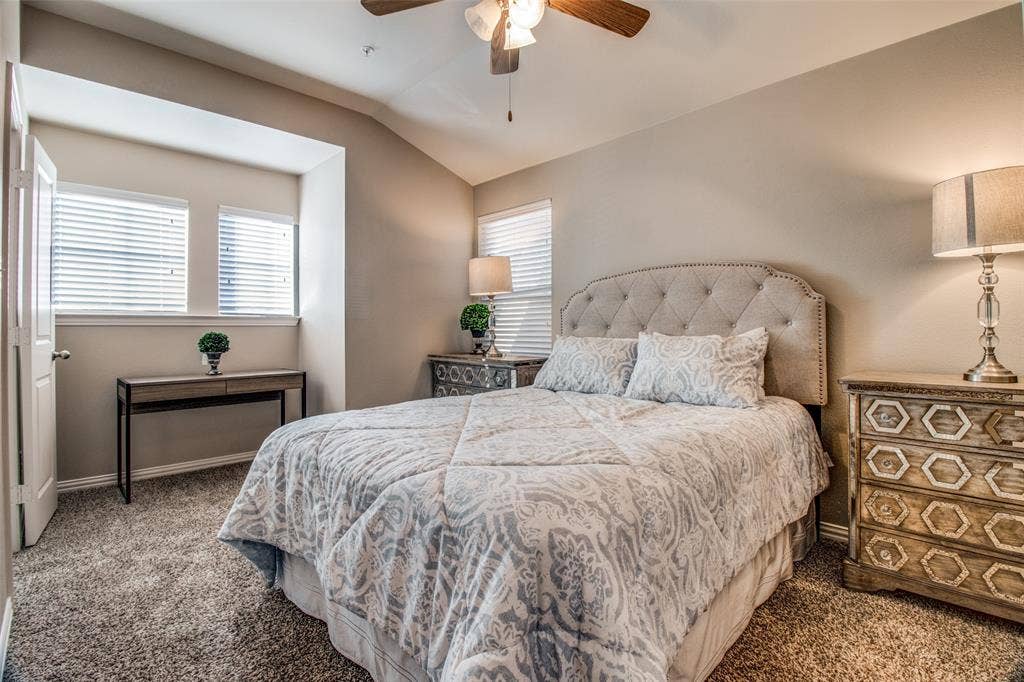 310 N Chestnut Street, #4, McKinney, TX 75069 310 N Chestnut Street, #4, McKinney, TX 75069