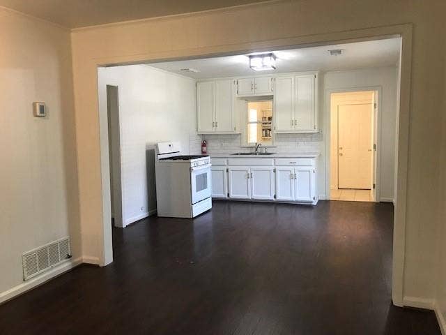 204 S Church Street, Prosper, TX 75078 204 S Church Street, Prosper, TX 75078