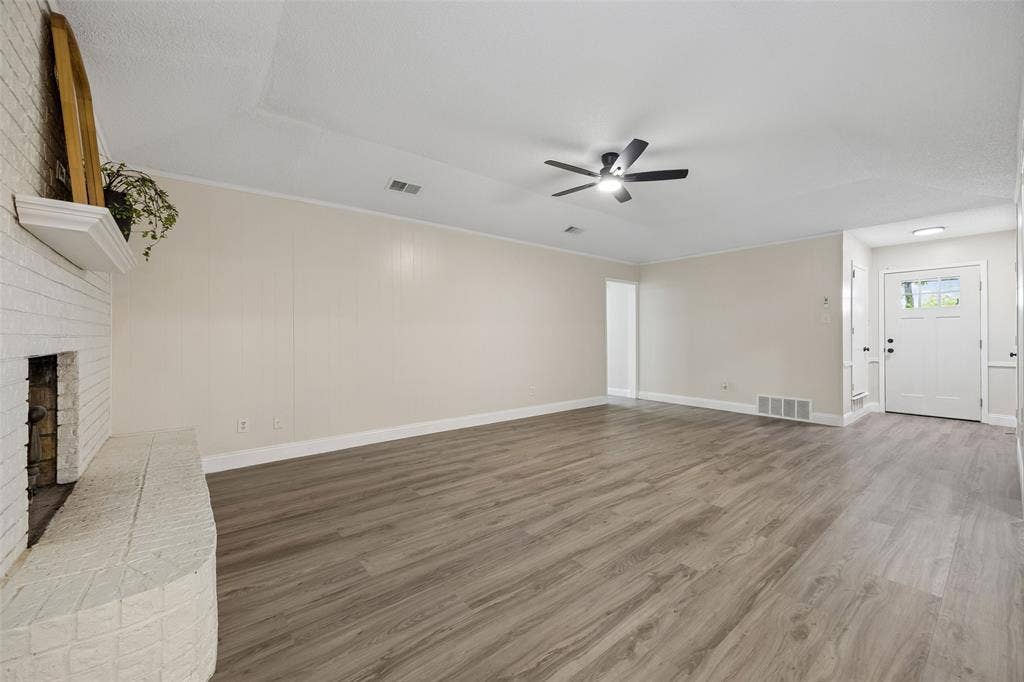 5608 Newman Drive, North Richland Hills, TX 76180 5608 Newman Drive, North Richland Hills, TX 76180