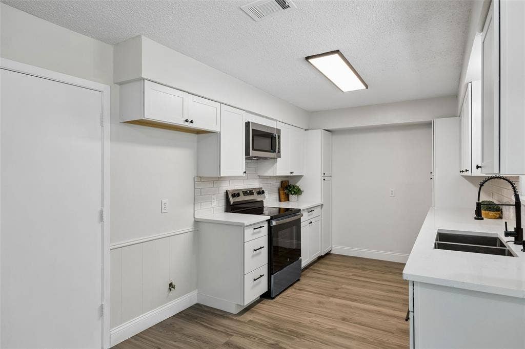 5608 Newman Drive, North Richland Hills, TX 76180 5608 Newman Drive, North Richland Hills, TX 76180