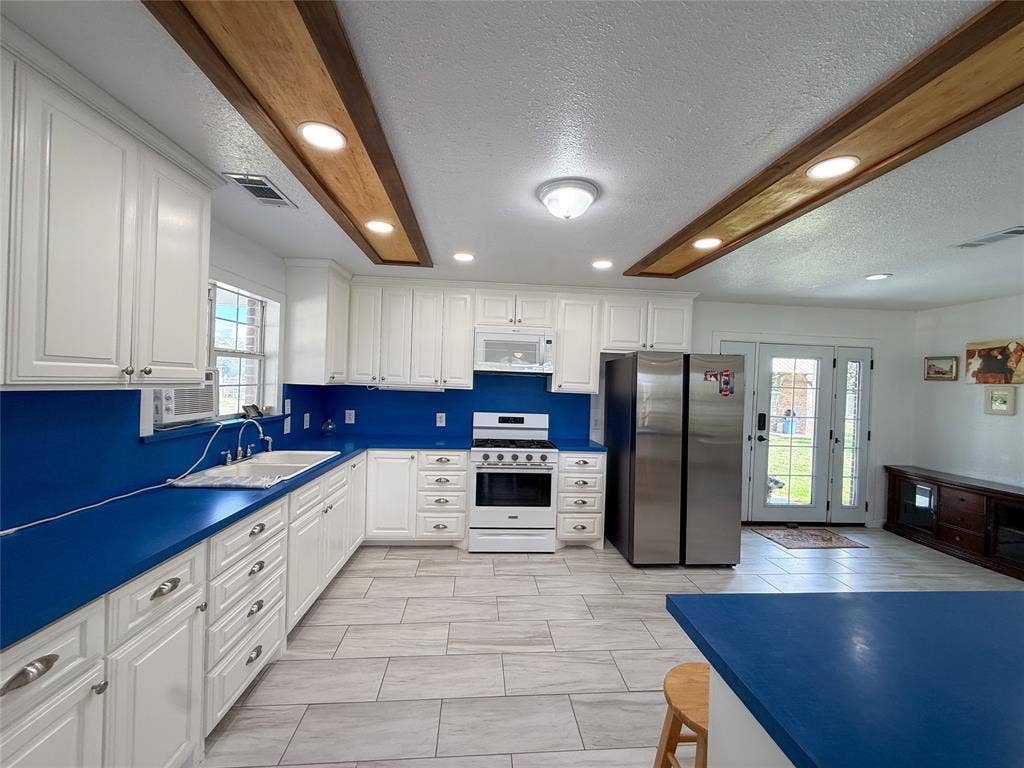 7700 County Road 3700, Athens, TX 75752 7700 County Road 3700, Athens, TX 75752