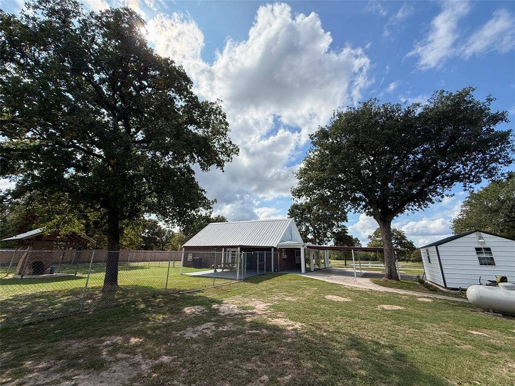 7700 County Road 3700, Athens, TX 75752 7700 County Road 3700, Athens, TX 75752