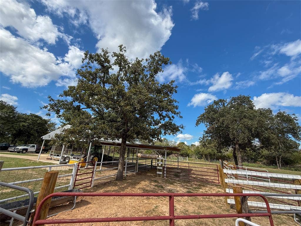 7700 County Road 3700, Athens, TX 75752 7700 County Road 3700, Athens, TX 75752