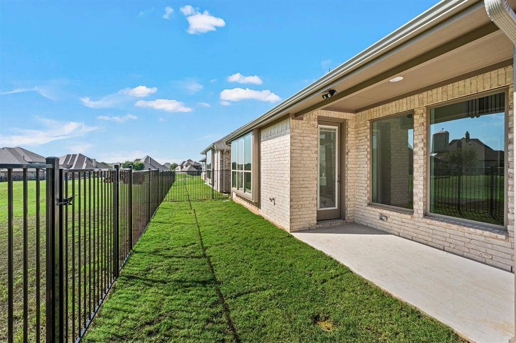 12228 Ross Calhoun Drive, Fort Worth, TX 76179