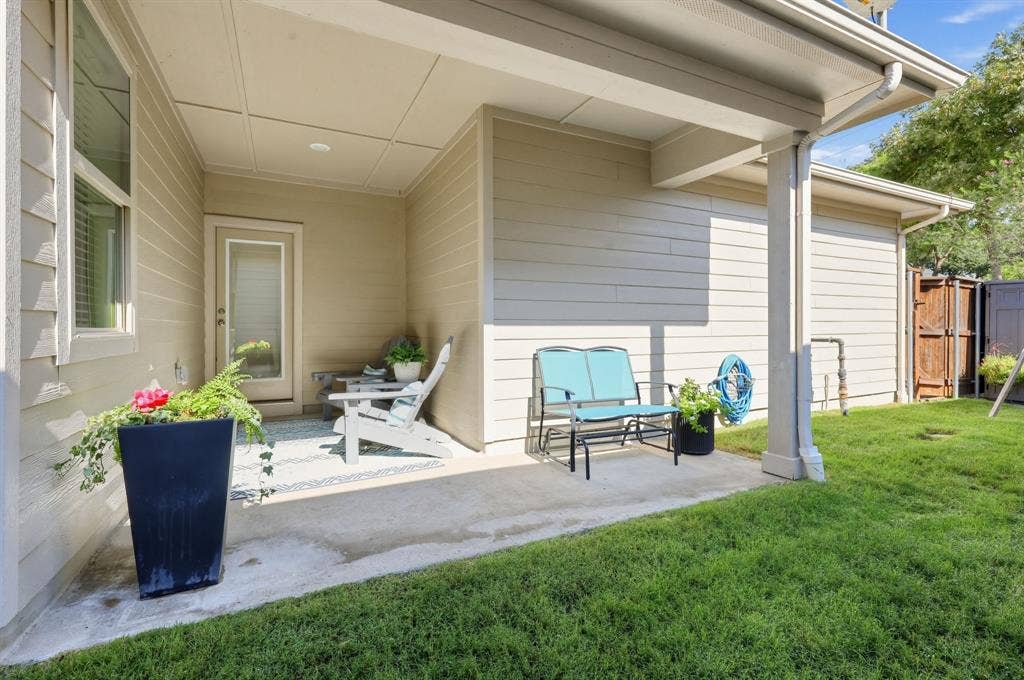 9220 Lamar Street, Rowlett, TX 75089 9220 Lamar Street, Rowlett, TX 75089