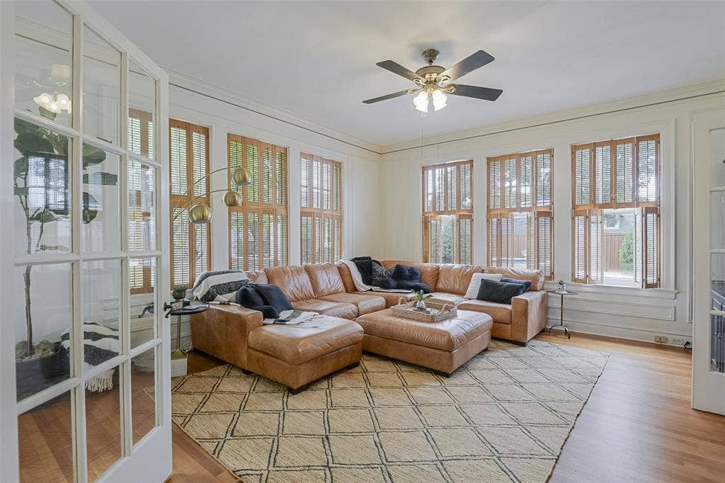 201 Overhill Drive, Waxahachie, TX 75165 201 Overhill Drive, Waxahachie, TX 75165