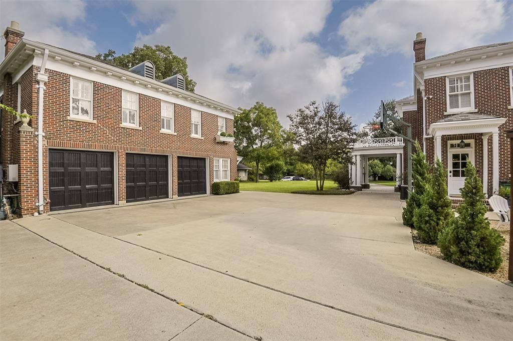 201 Overhill Drive, Waxahachie, TX 75165 201 Overhill Drive, Waxahachie, TX 75165