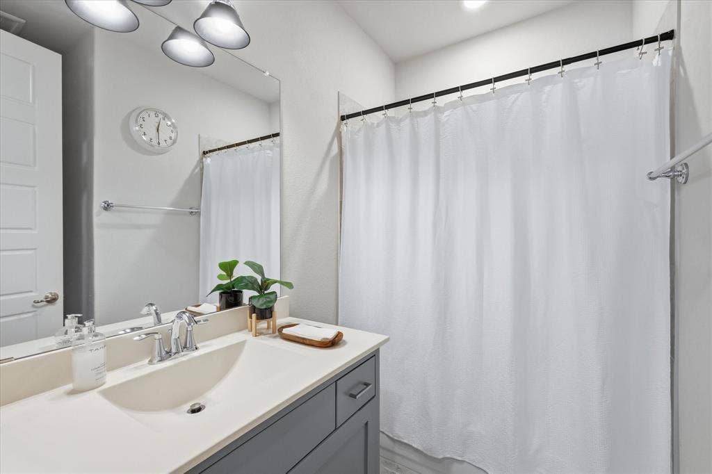Bathroom adjacent to bedroom #2
