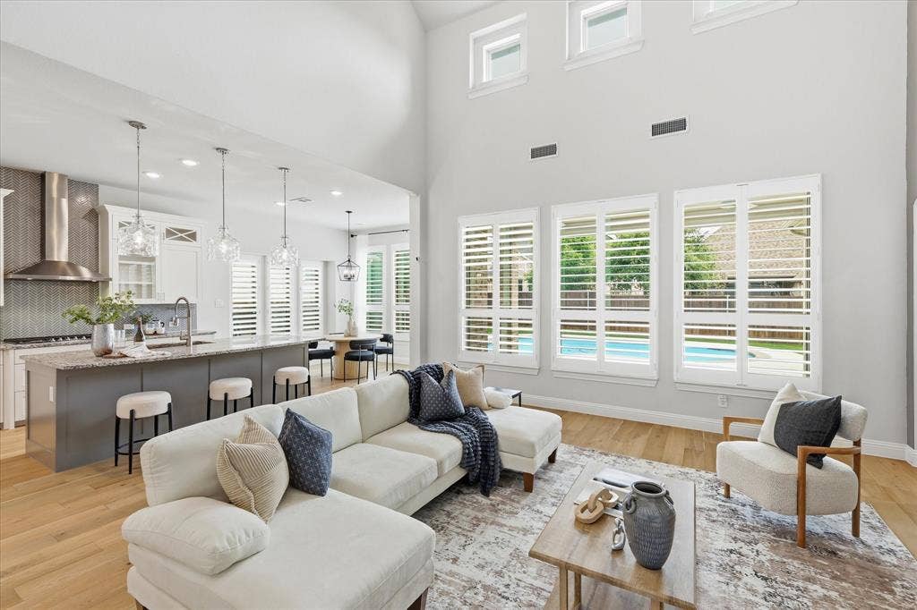 All the natural light!
