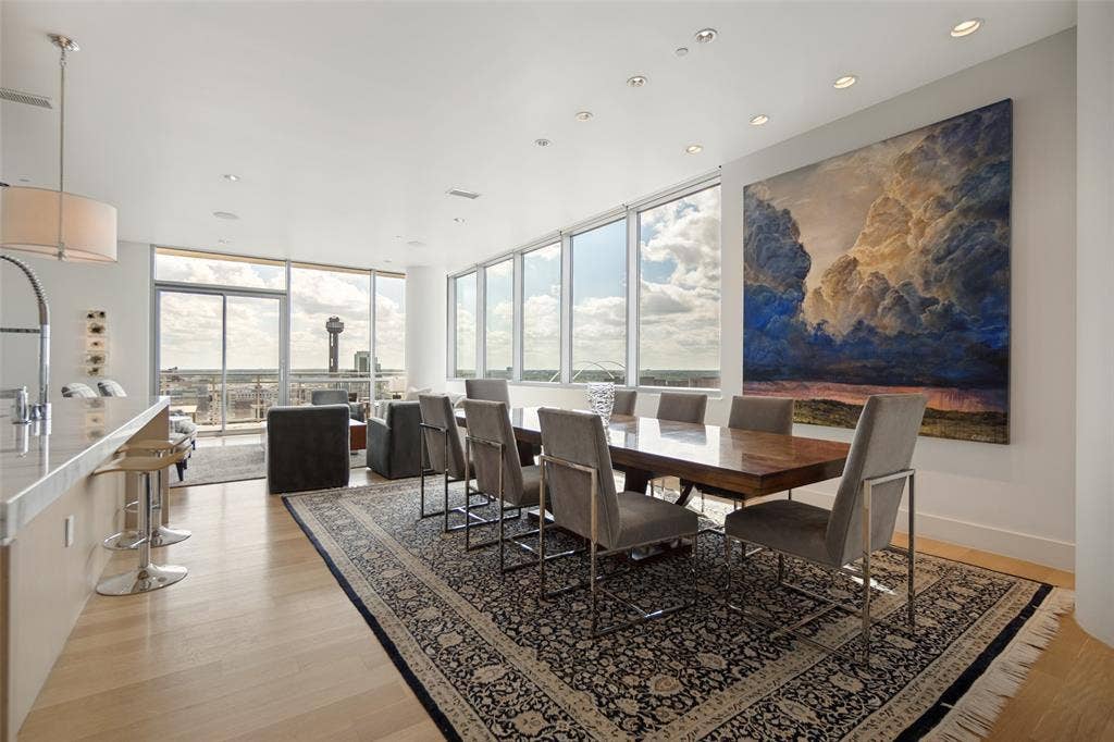 2200 Victory Avenue, #1705, Dallas, TX 75219 2200 Victory Avenue, #1705, Dallas, TX 75219