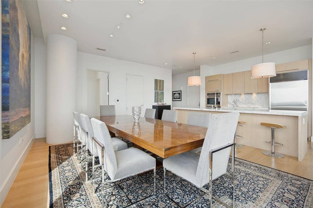 2200 Victory Avenue, #1705, Dallas, TX 75219 2200 Victory Avenue, #1705, Dallas, TX 75219