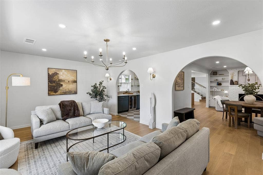 846 Creekridge Drive, Dallas, TX 75218 846 Creekridge Drive, Dallas, TX 75218