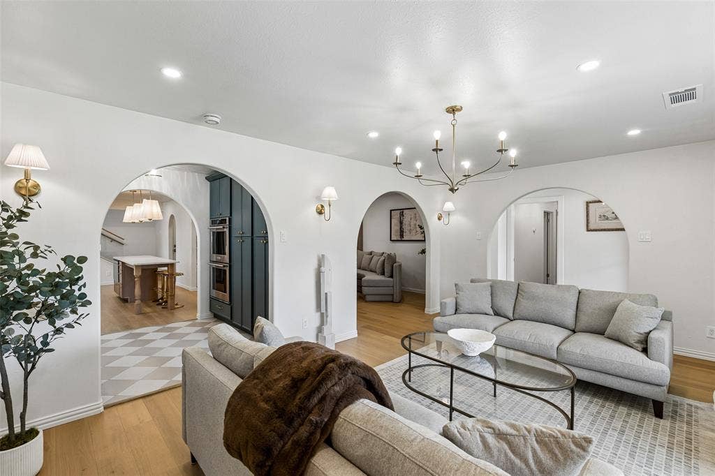 846 Creekridge Drive, Dallas, TX 75218 846 Creekridge Drive, Dallas, TX 75218