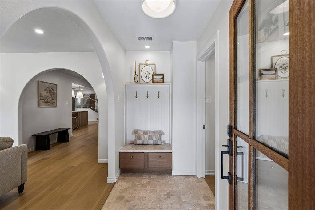 846 Creekridge Drive, Dallas, TX 75218 846 Creekridge Drive, Dallas, TX 75218
