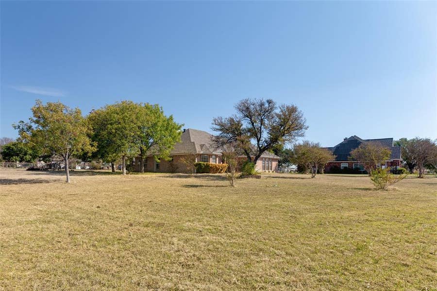 Property photo for 7848 Nine Mile Bridge Road, Fort Worth, TX