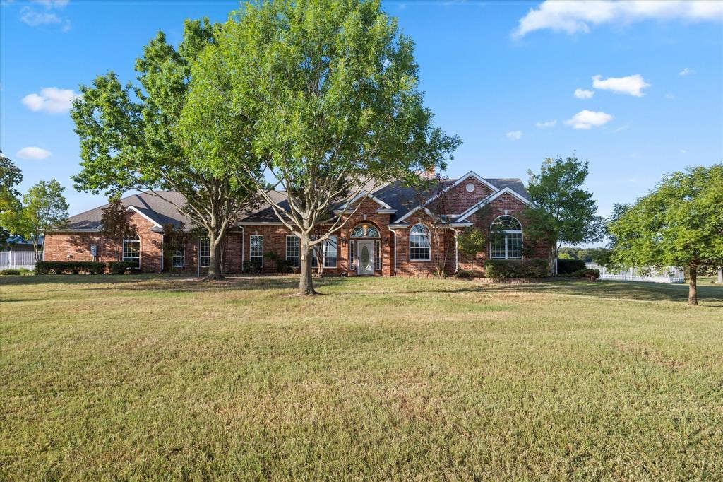 351 County Road 3378, Emory, TX 75440