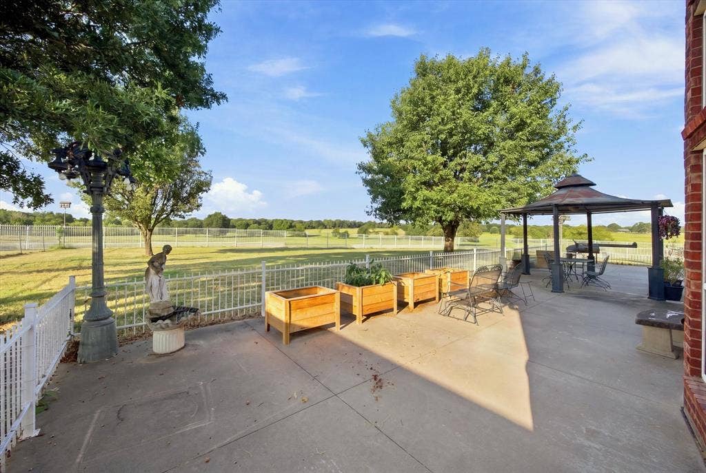 351 County Road 3378, Emory, TX 75440