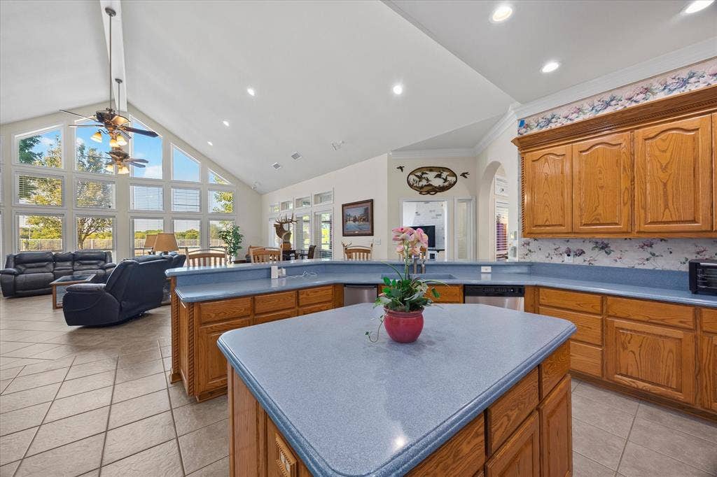 351 County Road 3378, Emory, TX 75440