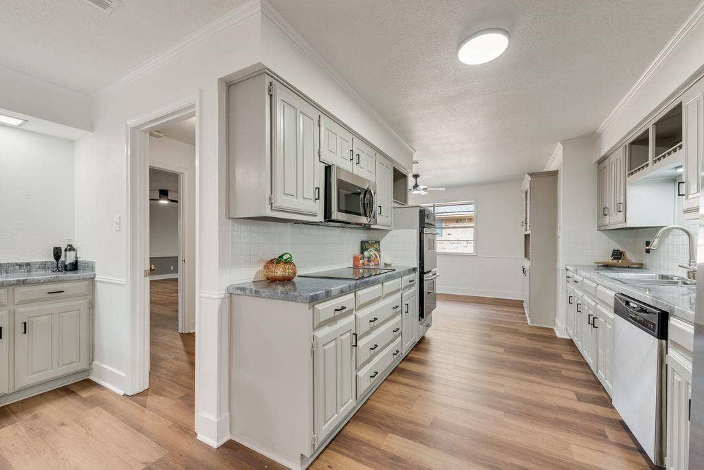 104 Chieftain Drive, Waxahachie, TX 75165 104 Chieftain Drive, Waxahachie, TX 75165