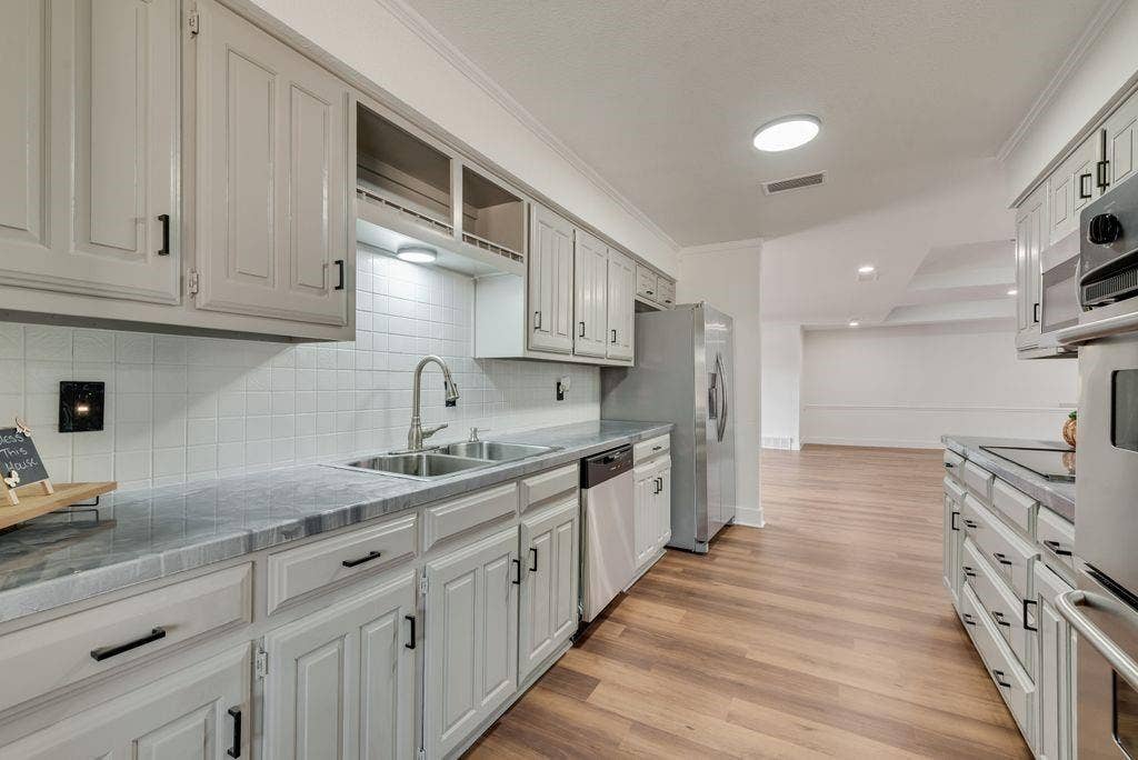 104 Chieftain Drive, Waxahachie, TX 75165 104 Chieftain Drive, Waxahachie, TX 75165