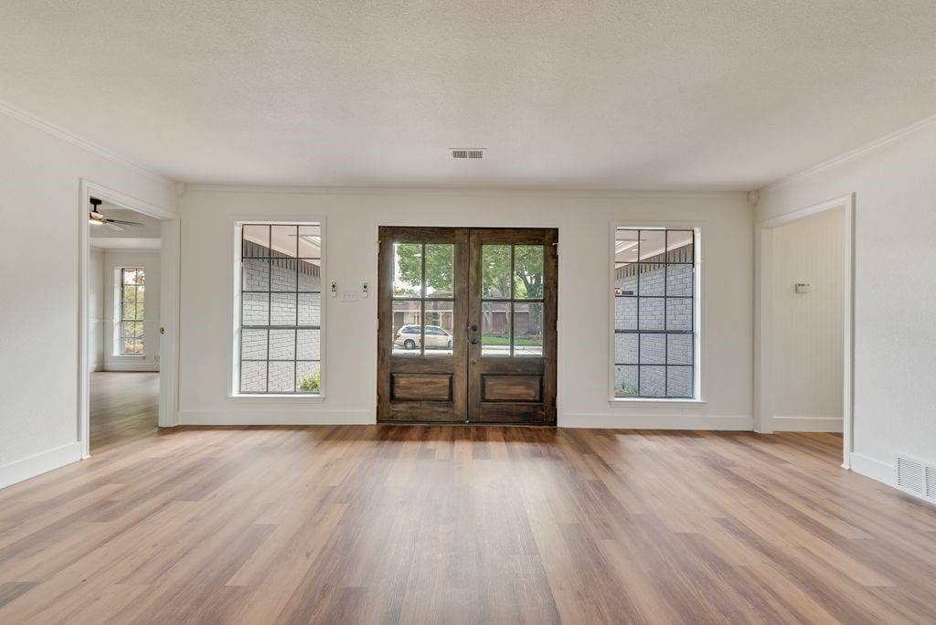 104 Chieftain Drive, Waxahachie, TX 75165 104 Chieftain Drive, Waxahachie, TX 75165