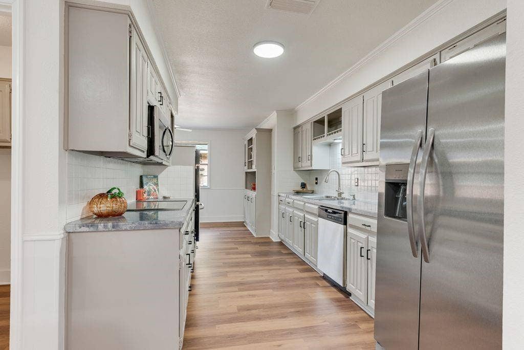 104 Chieftain Drive, Waxahachie, TX 75165 104 Chieftain Drive, Waxahachie, TX 75165