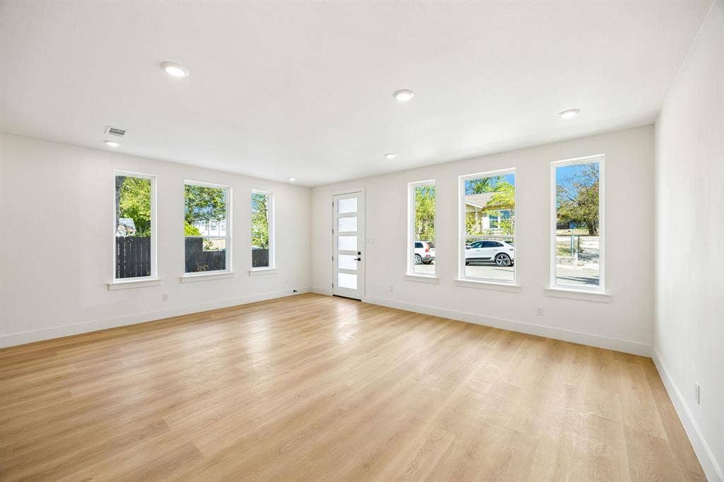 413 N Patton Avenue, Dallas, TX 75203 413 N Patton Avenue, Dallas, TX 75203