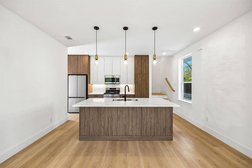 413 N Patton Avenue, Dallas, TX 75203 413 N Patton Avenue, Dallas, TX 75203
