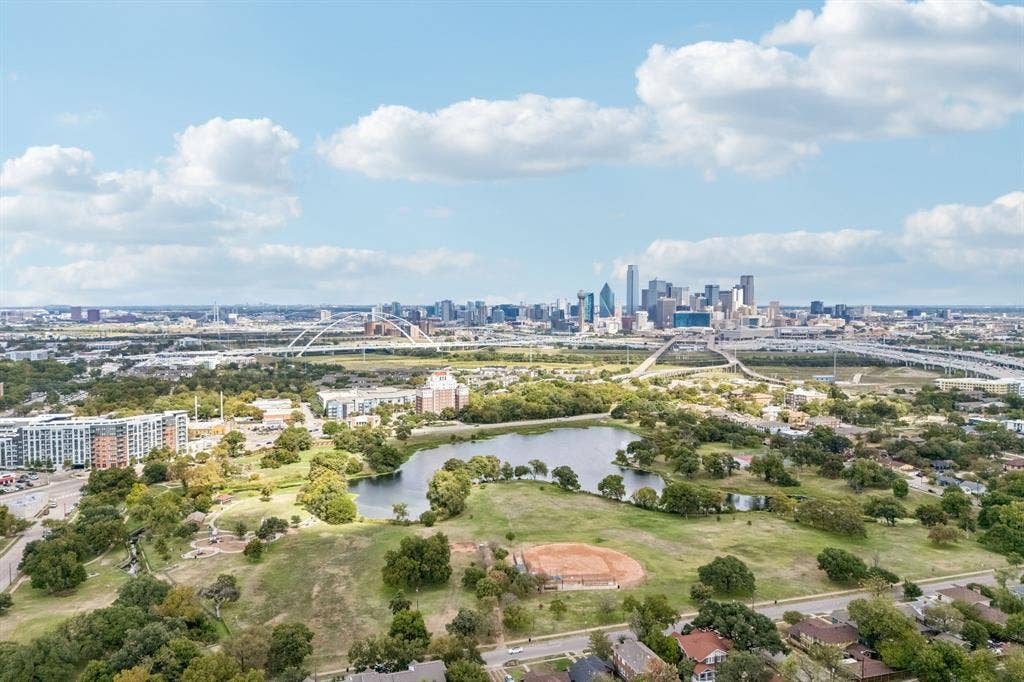 413 N Patton Avenue, Dallas, TX 75203 413 N Patton Avenue, Dallas, TX 75203