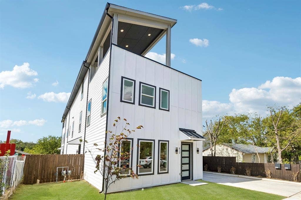 413 N Patton Avenue, Dallas, TX 75203 413 N Patton Avenue, Dallas, TX 75203