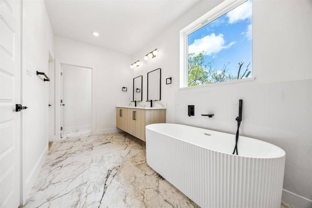 413 N Patton Avenue, Dallas, TX 75203 413 N Patton Avenue, Dallas, TX 75203