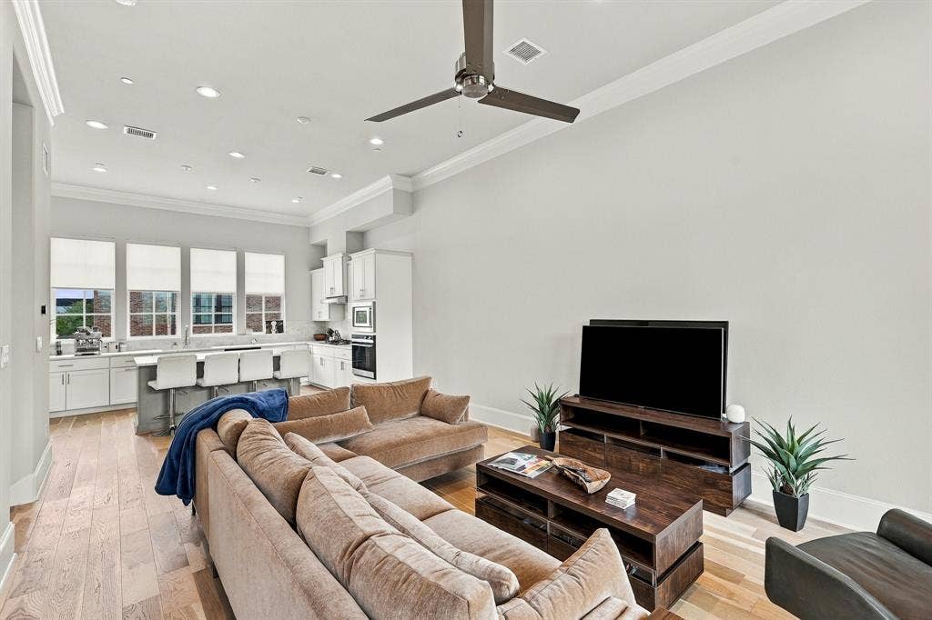 5442 Patterson, Irving, TX 75039