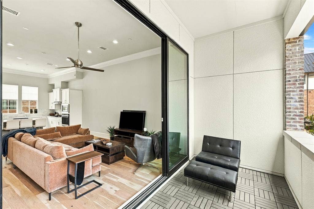 5442 Patterson, Irving, TX 75039