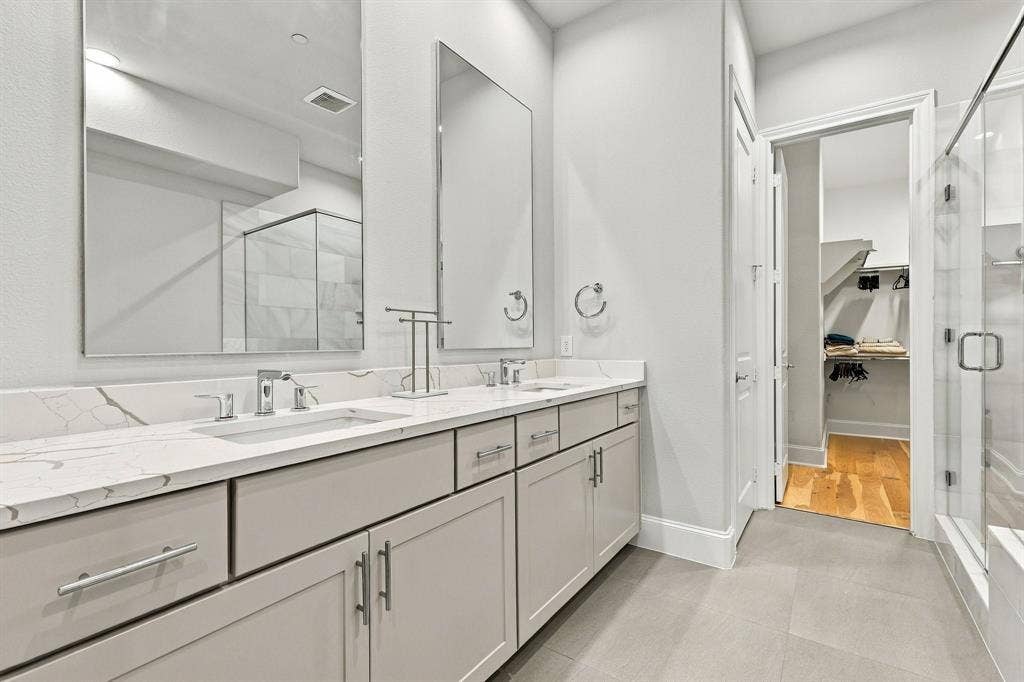 5442 Patterson, Irving, TX 75039