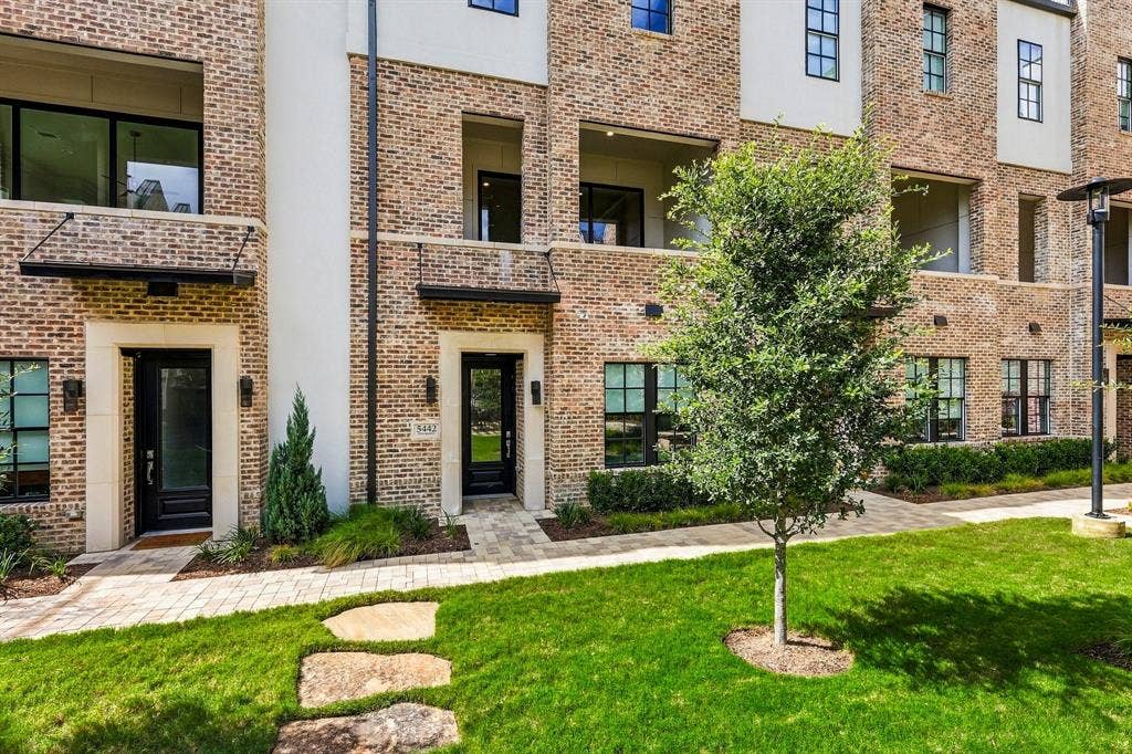 5442 Patterson, Irving, TX 75039